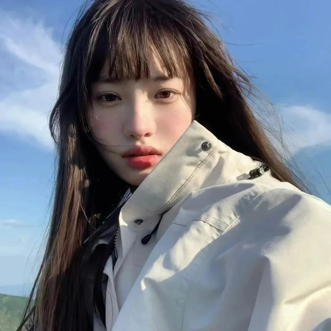 火车上的女孩2021